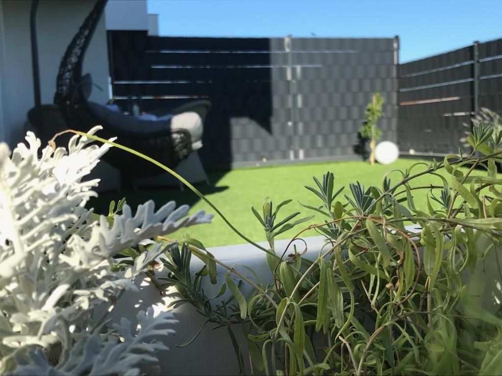 Hedonist-Luxury 2 Bedroom Apartment With Private Hot Tub, Garden And Free Parking 트로기르 외부 사진